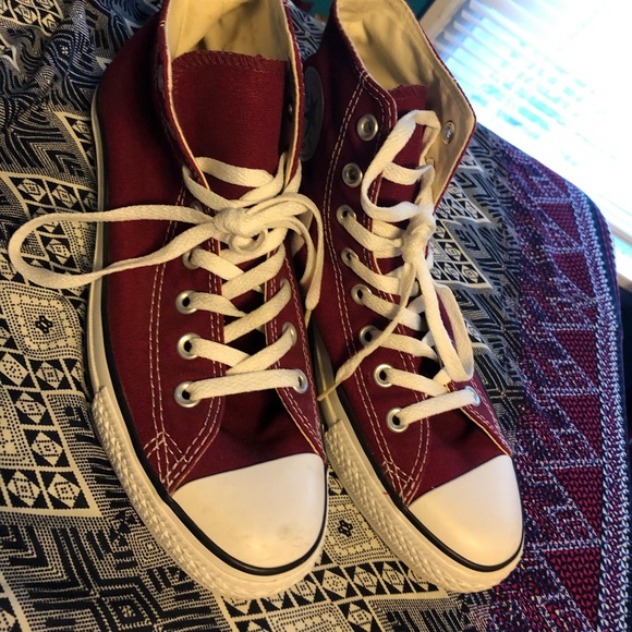 Converse - Maroon - Picture 1 of 3